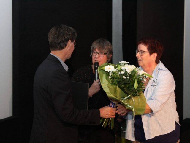 Award 2018 Publieksprijs Gwenny Verstappen door Frans Kroese Award 2018 Publieksprijs Gwenny Verstappen door Frans Kroese